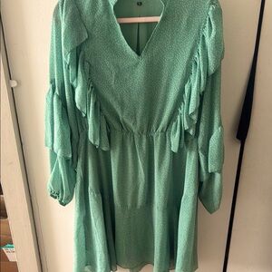 Elegant Green Long Sleeve Dress